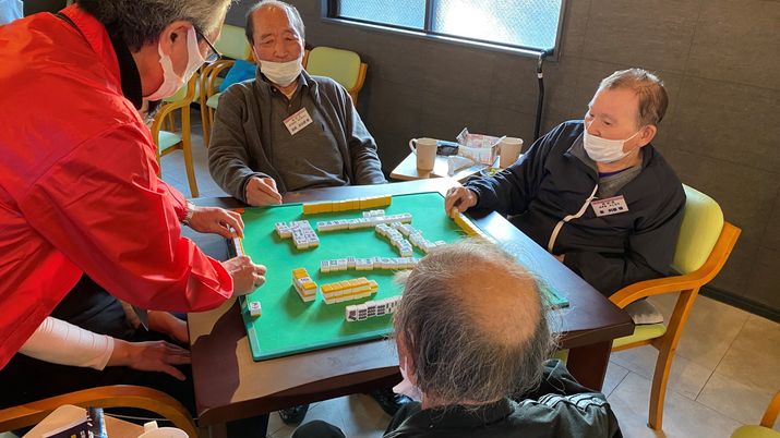 楽しそうな麻雀風景