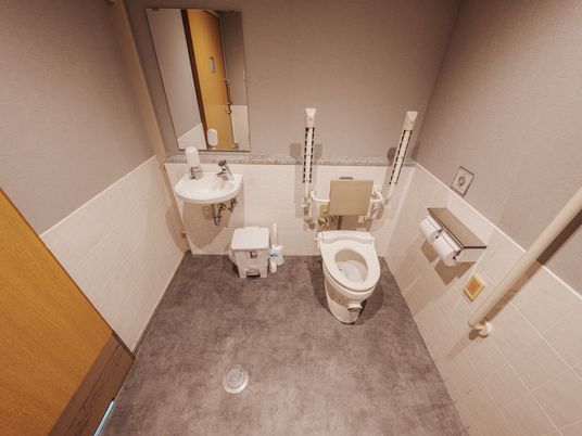 車椅子対応のトイレ