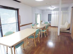 自然光が差し込む部屋
