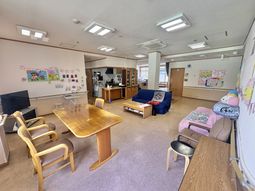明るく広々としたリビング