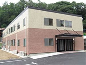 新築そうな建物の外観