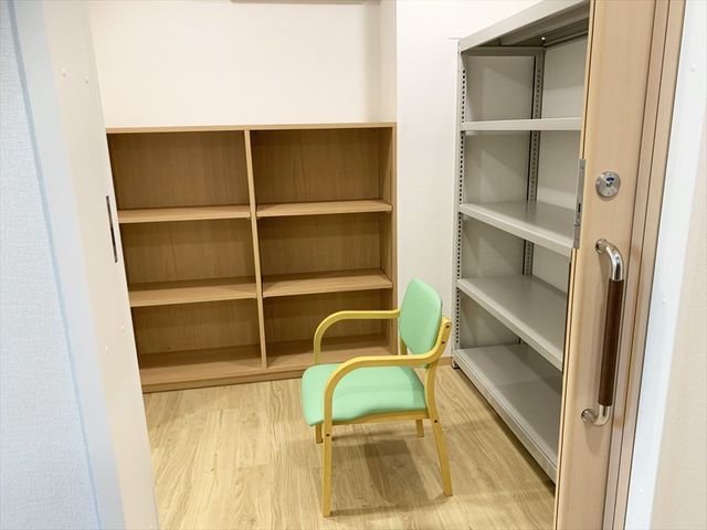 使いやすい収納の居室 居室 コンパクトで効率的な収納が備わっています。居心地の良い空間です。
