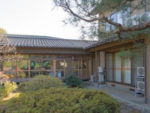 中庭のある建物外観  