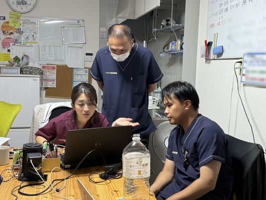 スタッフ会議の様子