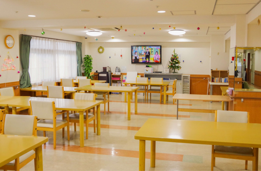 広々とした快適な食堂