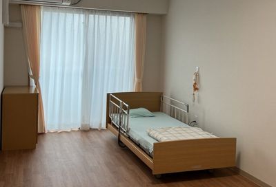 光が差し込む居室