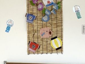 夏飾りの壁面装飾  