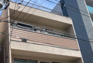 モダンな建物の外観