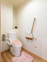 清潔感のあるトイレスペース