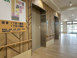 清潔感ある安全な廊下