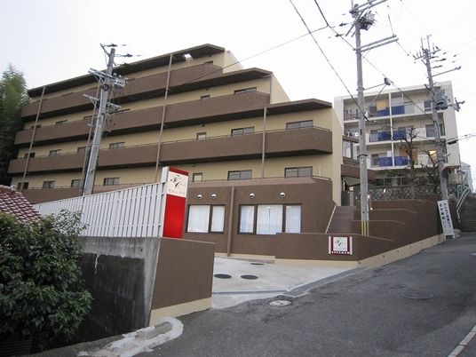 職場となる建物外観