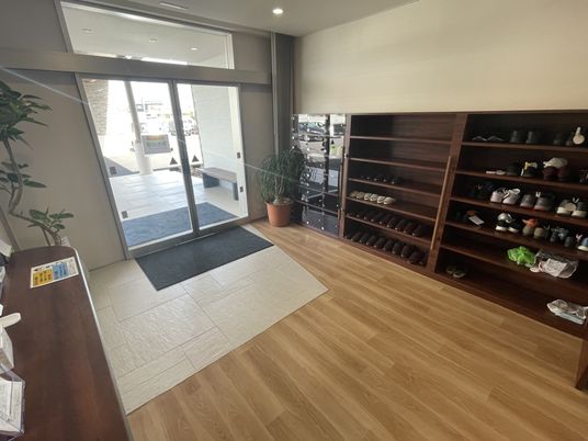 明るいエントランス