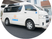 送迎車が停車する外観  