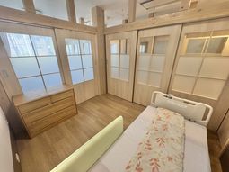 静かな仏間