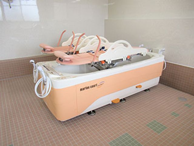 最新設備の浴室 浴室 快適にご利用いただける最新の入浴設備です。安全面にも配慮された設計が魅力です。