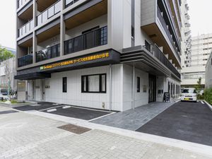 外観のエントランス