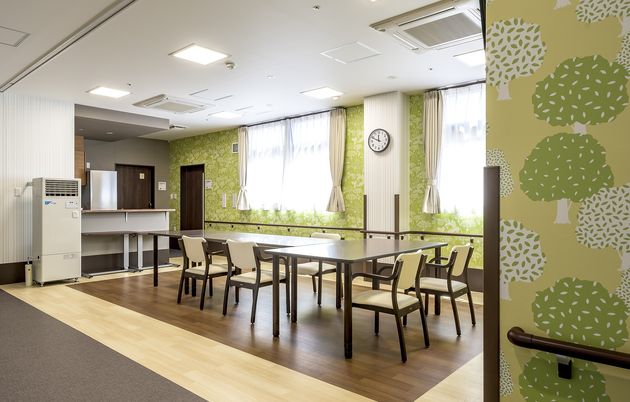 温かみのあるダイニングルーム