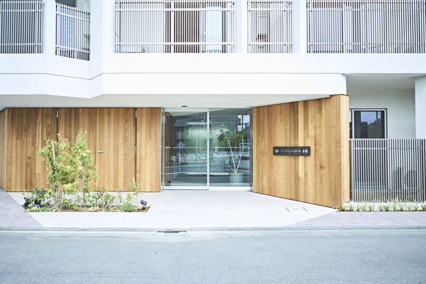 モダンな建物の外観