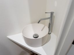 シンプルな洗面台
