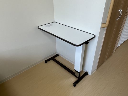 使用しやすい小机