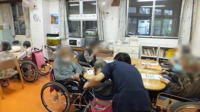 明るいダイニングルーム