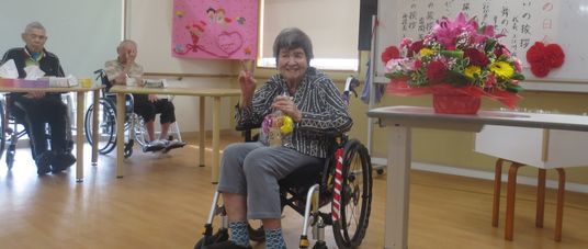 明るいスタッフと利用者