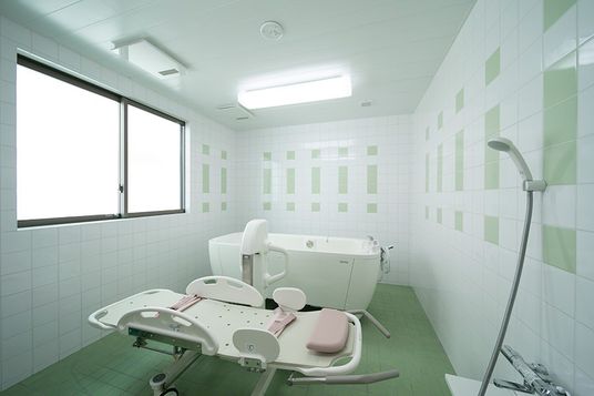 清潔な浴室