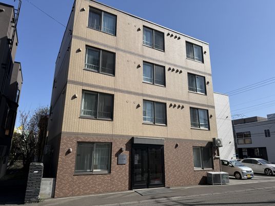 四階建ての外観