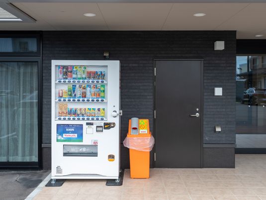 エントランス横自動販売機