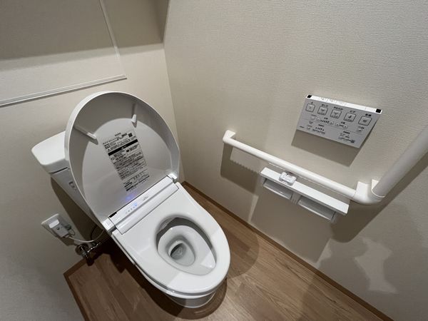 バリアフリートイレの内観