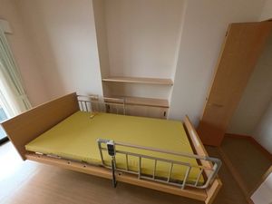 広々とした明るい居室