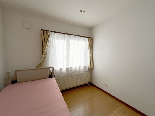 やさしい陽が差し込む居室