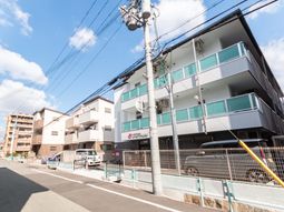 モダンな建物の外観