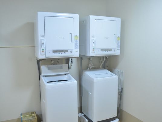 清潔な洗濯機設備