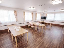 ゆったりとしたダイニングルーム
