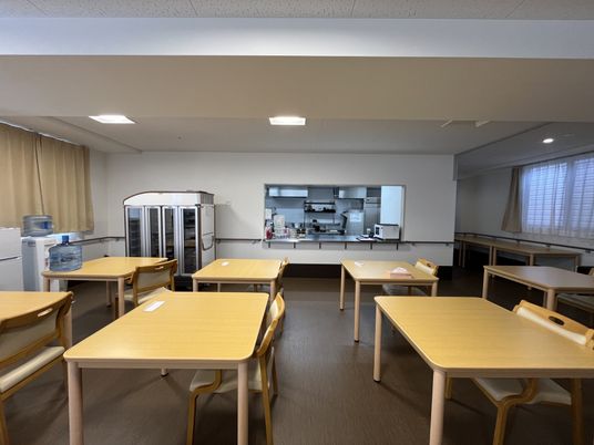 ゆったりとしたダイニング