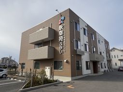温かみのある建物外観