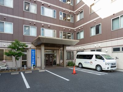 駐車場がある外観