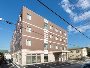 四階建ての建物外観
