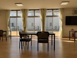 自然光溢れるダイニングルーム