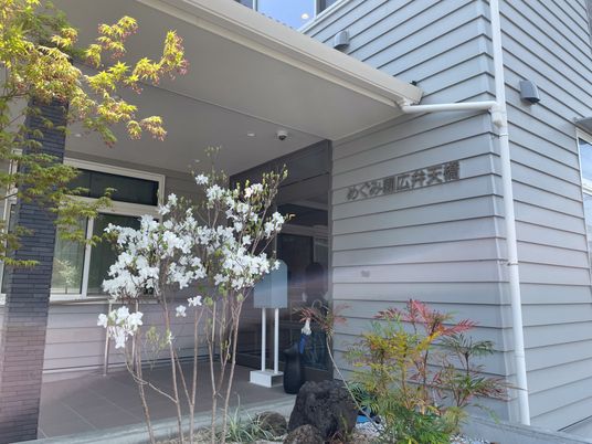 建物のエントランス