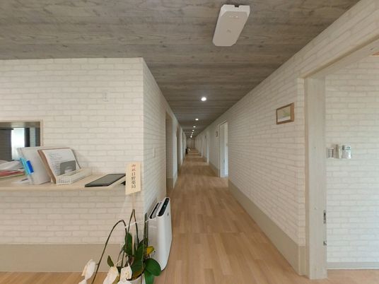 温かみのある廊下