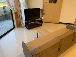 テレビのあるリビング