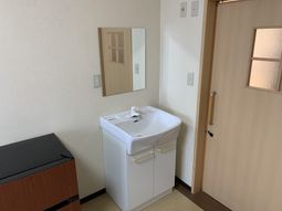 シンプルな洗面台