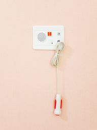 緊急コール装置