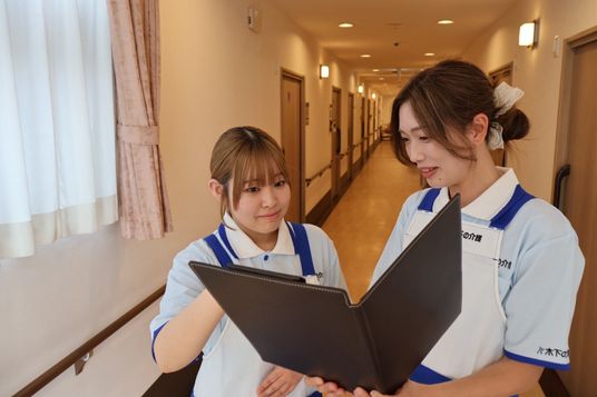 スタッフの交流ができる廊下