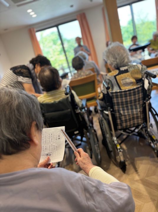 車椅子を利用する人々の集まり