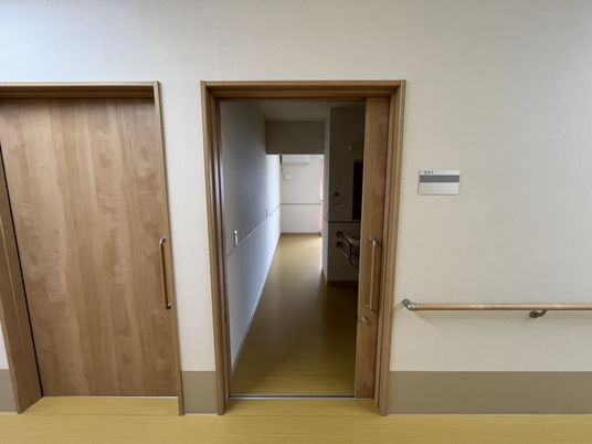 落ち着いた廊下の一角