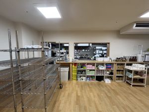 物品が整然と並ぶキッチン