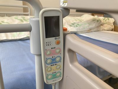 ベッド横の操作パネル